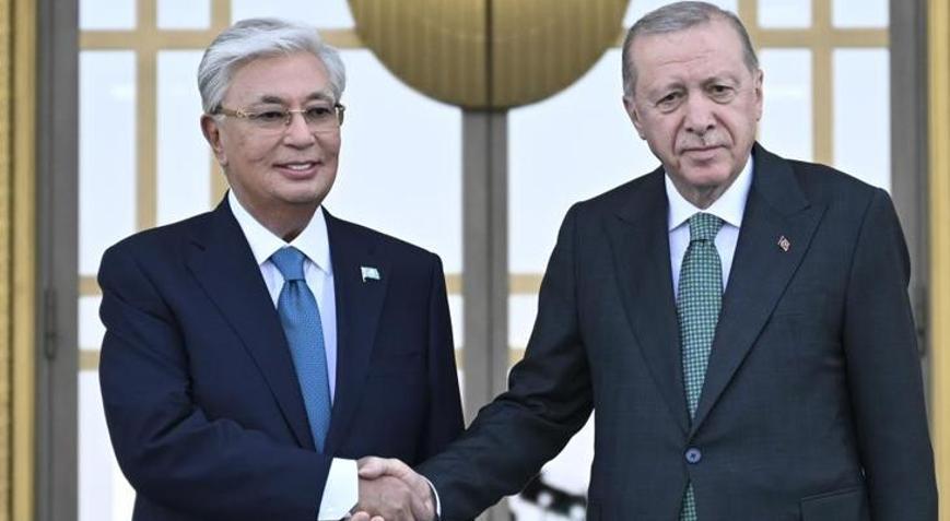 Cumhurbaşkanı Erdoğan, Kasım Cömert Tokayev ile görüştü