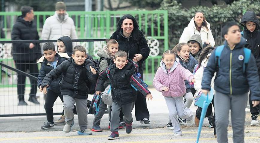 2030’a kadar ilkokullarda sınıfların 5’te 1’i boş kalacak Okul zili daha az öğrenci için çalacak