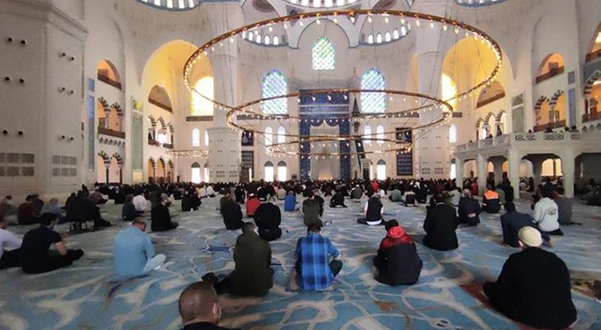 27 MART CUMA HUTBESİ DİYANET: Bu Haftanın Cuma Hutbesi Konusu Ne Oldu İşte Bu Haftanın Konusu ve Mesajları Tevekkül