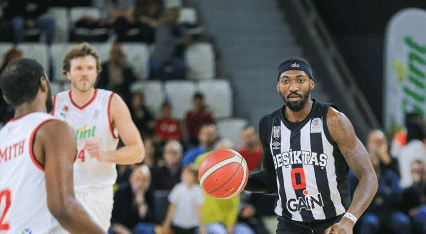 Beşiktaş, Manisa Basketi farklı mağlup etti