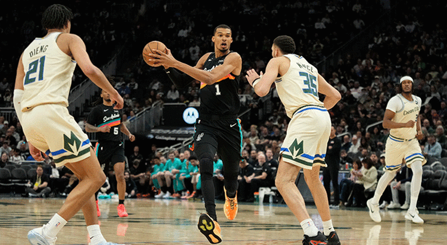 NBAde San Antonio Spurs üst üste 8. galibiyetini aldı