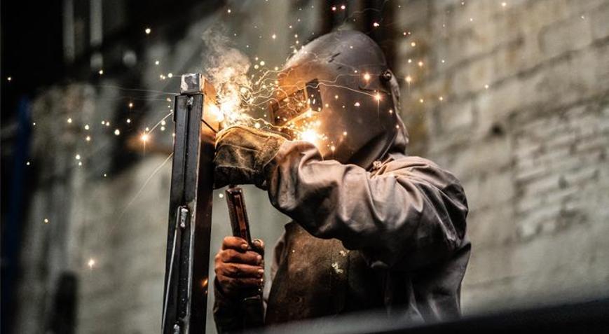 Euro Bölgesinde imalat sanayi PMI arttı