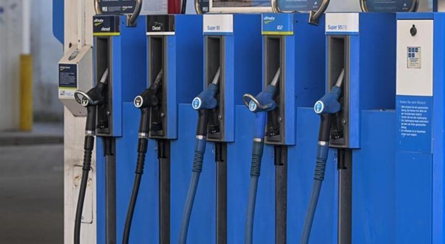 Almanyada dizel fiyatları rekor tazeledi