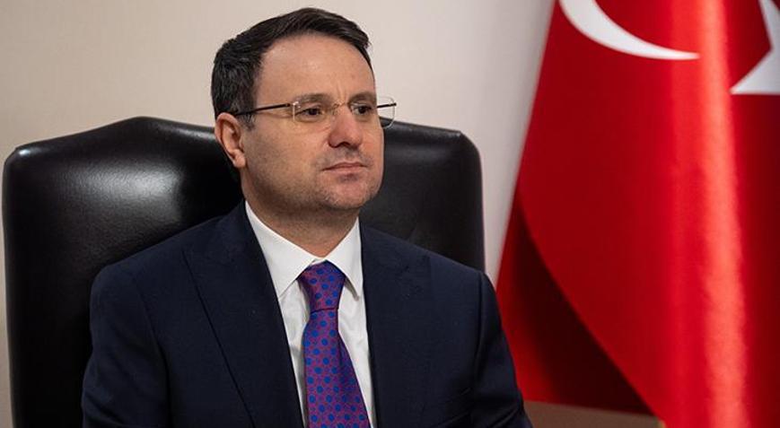 Bakan Gürlekten sosyal medya düzenlemesi açıklaması: Herkes gerçek kimliğini girecek