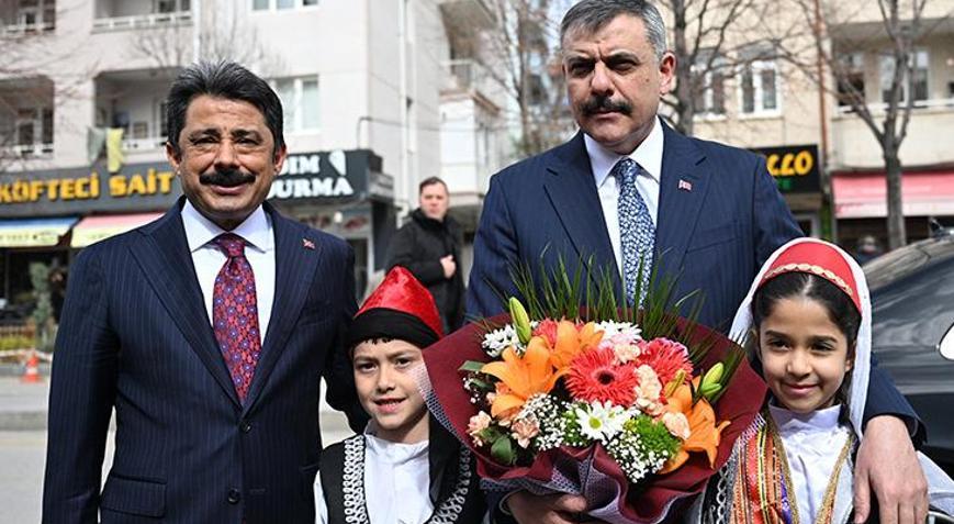 İçişleri Bakanı Mustafa Çiftçi, Kırşehirde çeşitli ziyaretlerde bulundu