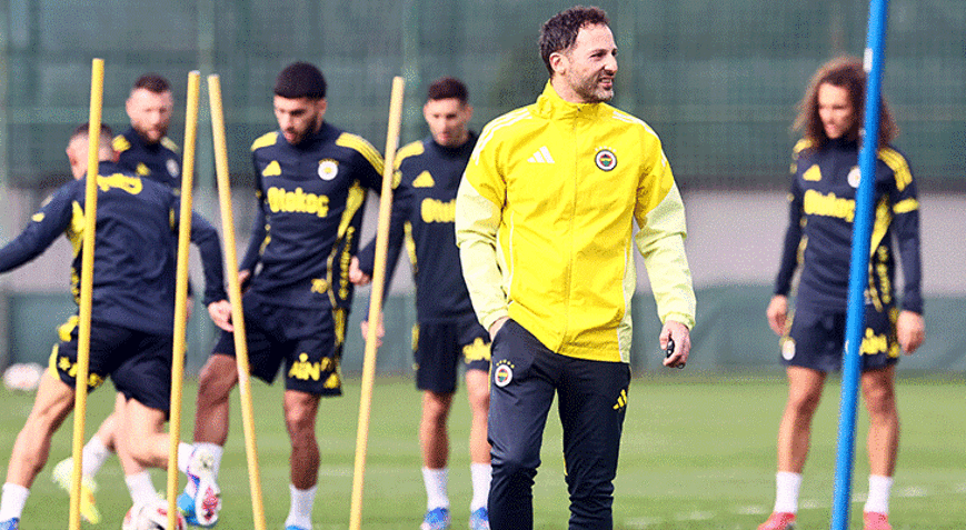 Fenerbahçe, Beşiktaş derbisi için kampa girdi