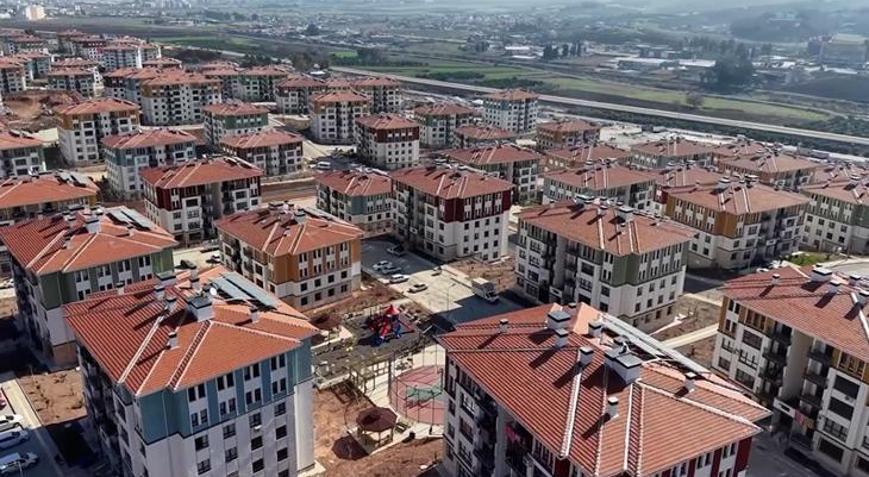 Deprem bölgesi anketi: İnşa seferberliğinden memnuniyet oranı yüzde 80e çıktı