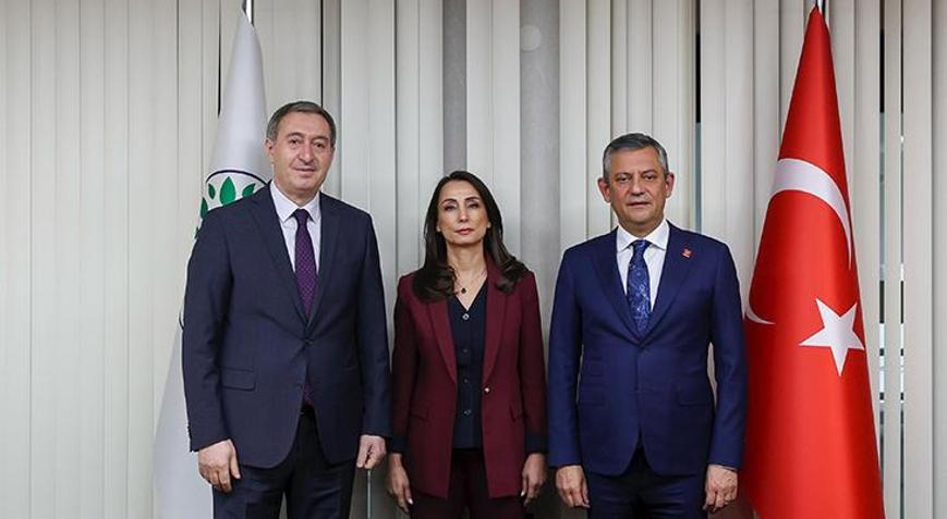 CHP Genel Başkanı Özgür Özel, DEM Partiyi ziyaret etti