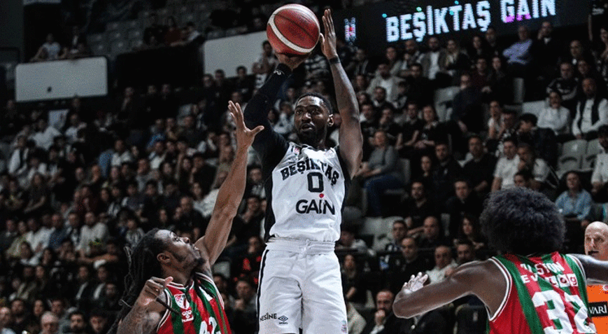 Beşiktaş, Karşıyakayı son çeyrekte geçmeyi başardı