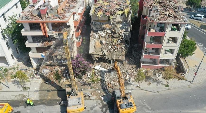 Kentsel dönüşüm desteğinde tüm merak edilenler... ‘Yarısı Bizden’e başvuran kredi çekebilecek mi