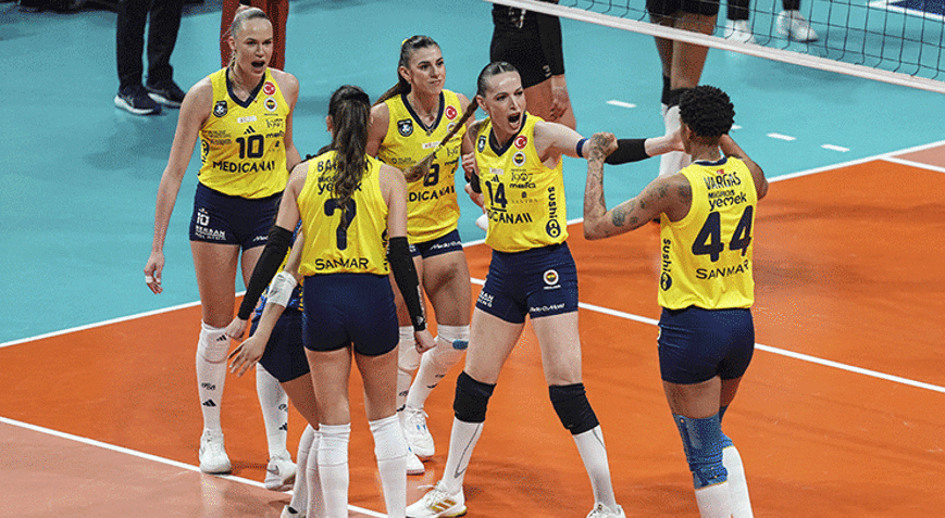 Sultanlar Ligi play-off serisinin ilk maçında VakıfBank, Fenerbahçeyi set vermeden mağlup etti