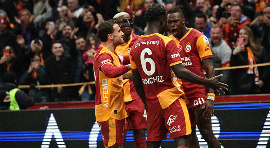 Galatasarayın yıldız oyuncusuna Napoli kancası İtalyan basını duyurdu