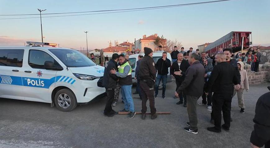 Sivas’ta polise sürpriz Kavga ihbarına giden ekipler davul zurnayla karşılandı