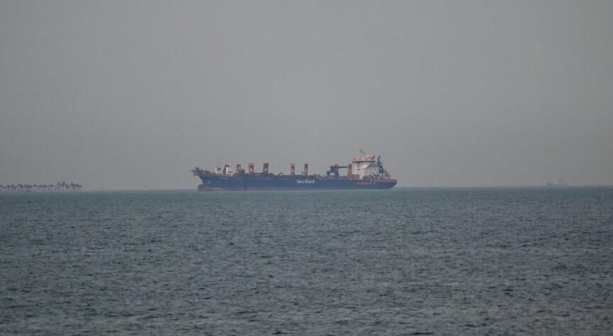 Ateşkesin ardından gözler Hürmüz Boğazından geçmeyi bekleyen gemilere çevrildi