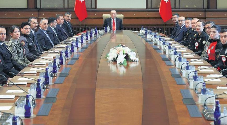 Erdoğan, Polis Teşkilatı’nın 181. yaşını kutladı: Türkiye güvenli liman
