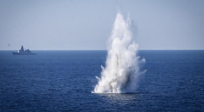 NYT: Iran unable to find all mines it laid in Strait of Hormuz