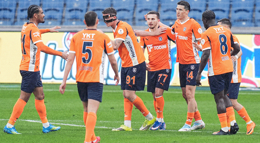 Başakşehir, 3 puanı 3 golle aldı Volkan Demirel galibiyete hasret