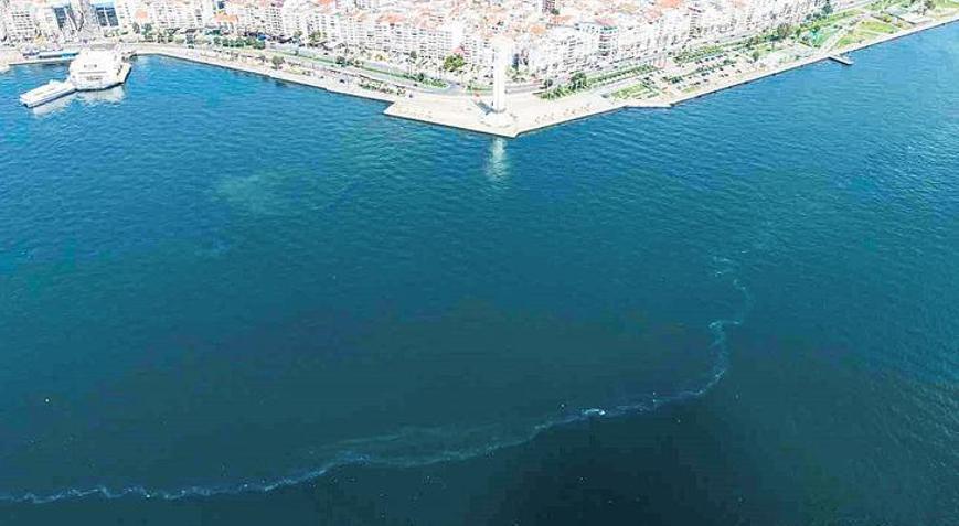 İzmir Körfezi’nde kirlilik alarmı