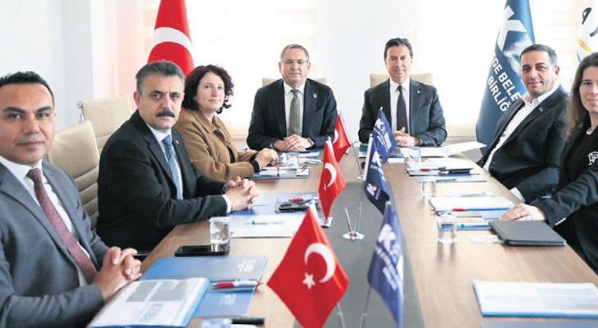 Kıyı Ege Belediyeleri Ayvalık’ta buluştu