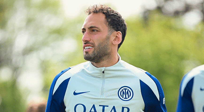 Interde Hakan Çalhanoğludan Dünya Kupası mesajı