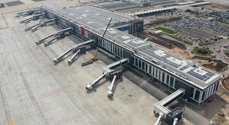 Antalya Havalimanı yeni terminal binaları bir yıldır hizmette
