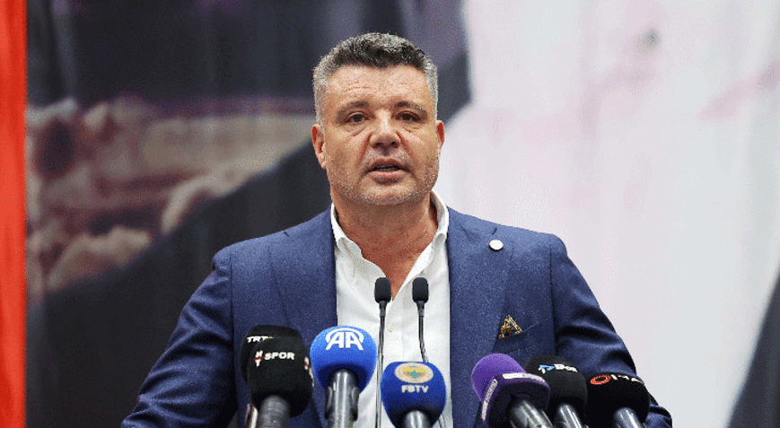 Fenerbahçe’de Başkan Sadettin Sarandan oyunculara ve Tedescoya destek