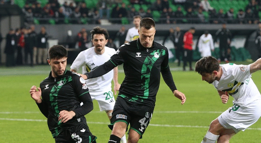 Sakaryaspor evinde kaybetti ve 2. Lige düştü