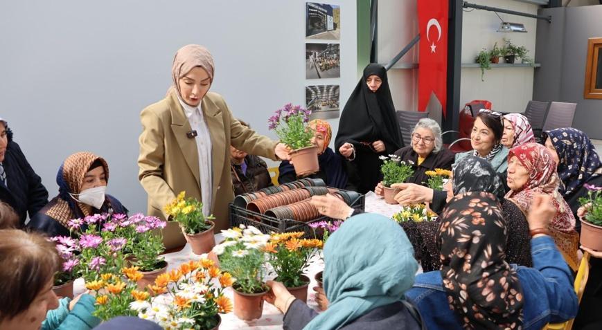 Ümraniye’de 60 yaş üzeri vatandaşlar geri dönüşüm etkinliğinde buluştu