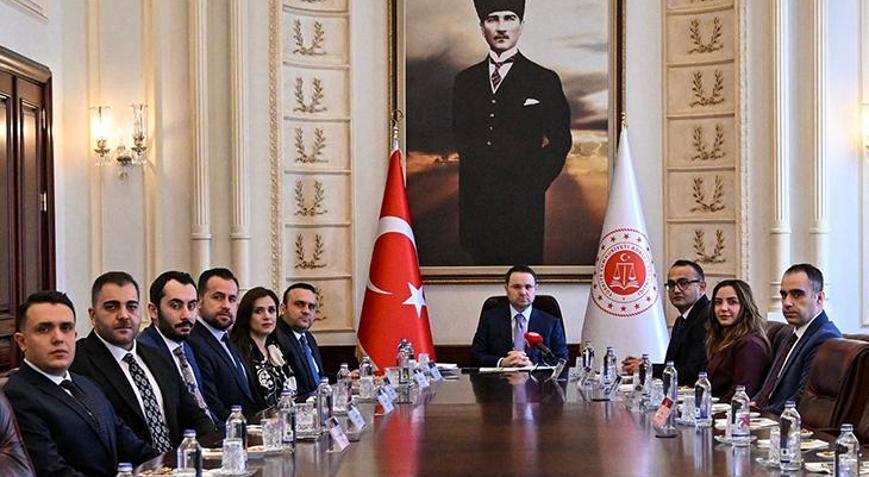 Adalet Bakanı Gürlek, Türk Hukuk Enstitüsü heyetini kabul etti