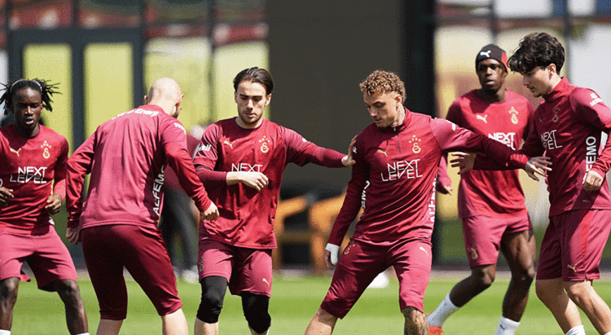 Galatasarayda Fenerbahçe öncesi sıkıyönetim Prim ve yasak kararı
