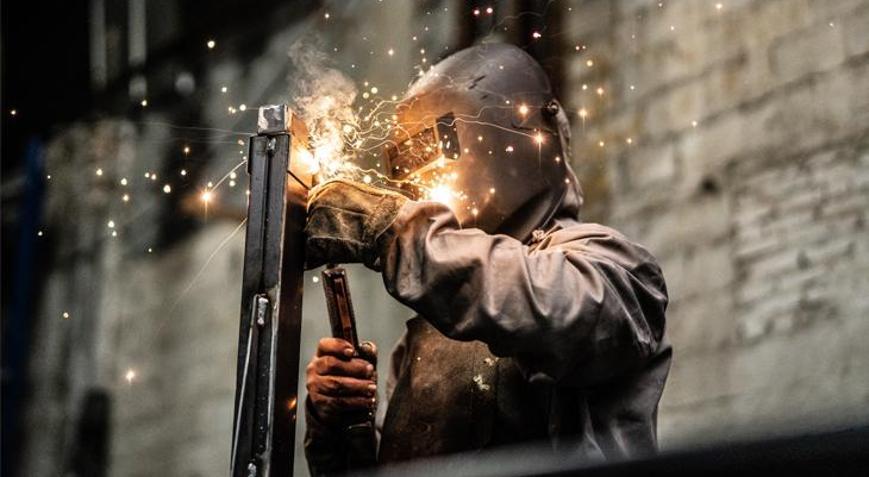 Euro Bölgesinde sanayi üretimi arttı