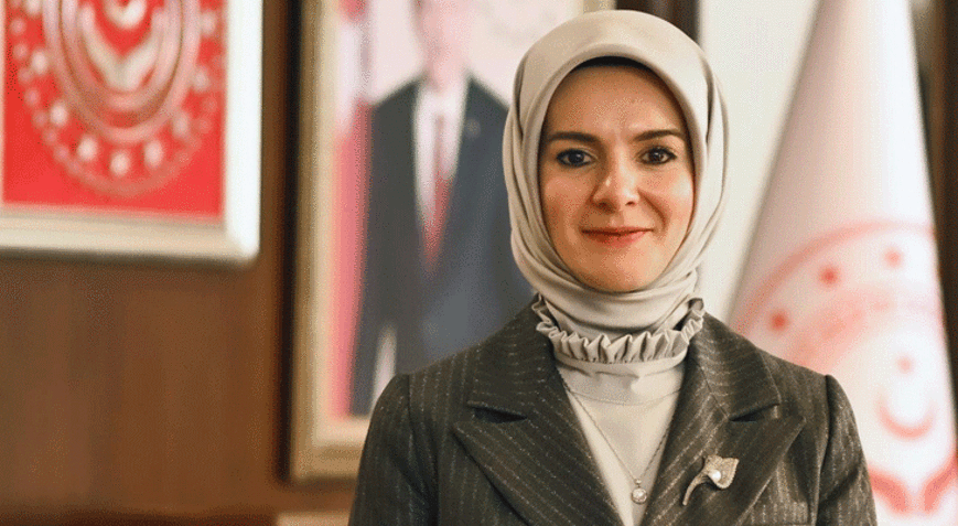 Bakan Göktaştan sosyal medyaya düzenleme mesajı: Aileyi ve çocuğu koruyacak