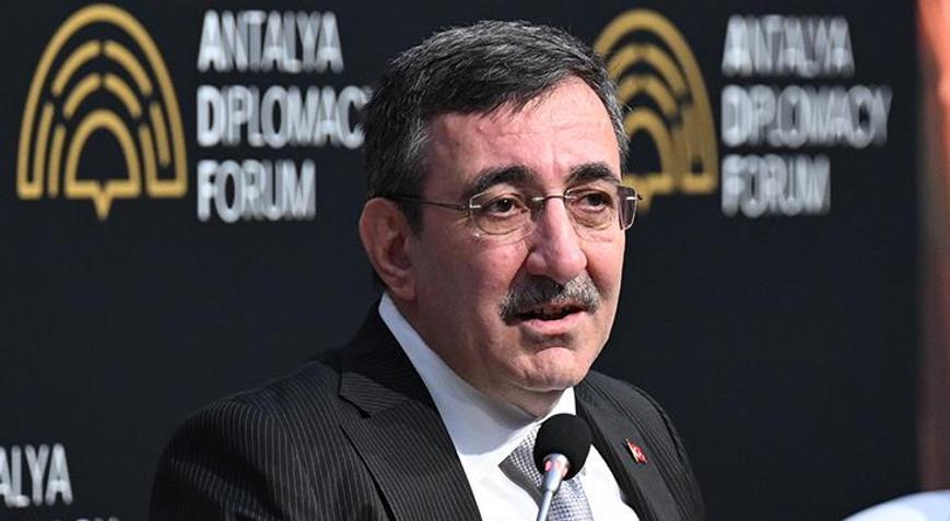 Cumhurbaşkanı Yardımcısı Yılmazdan Antalya Diplomasi Forumunda kapsamlı görüşmeler