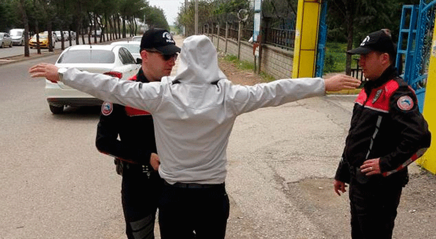 Turnike, el dedektörü satışları arttı Okullarda sıkı denetim