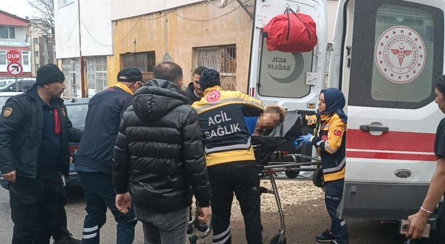 Sivas’ta kan donduran olay Boşanma aşamasındaki eşini bıçaklayıp eve kilitledi