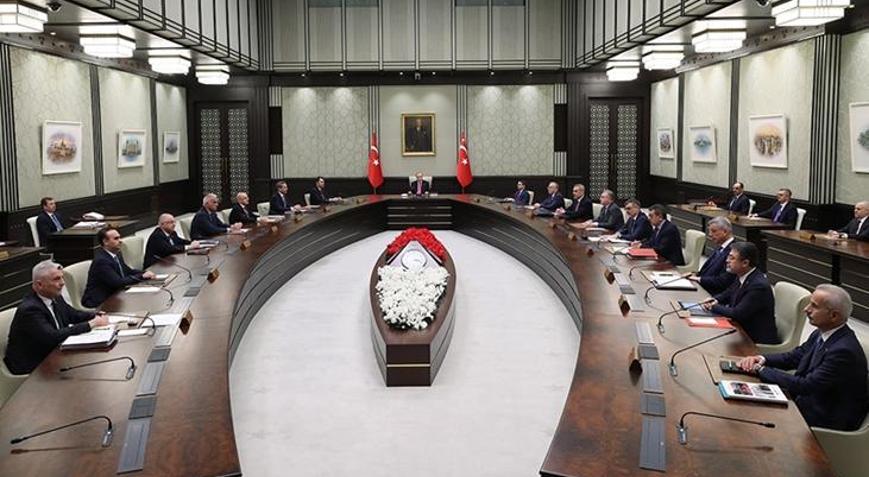 Kabine toplanıyor Gündem müzakereler ve okul saldırıları