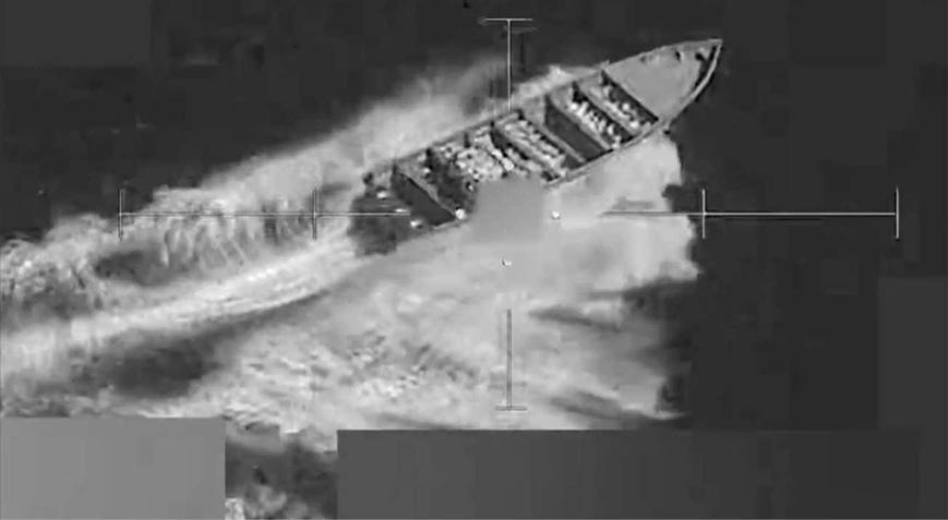 ABD Karayiplerde bir tekneyi daha vurdu Ölüler var