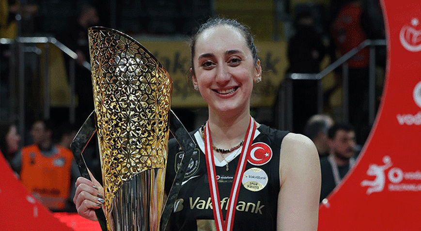 Ayça Aykaç VakıfBanka vedasını gözyaşlarıyla açıkladı
