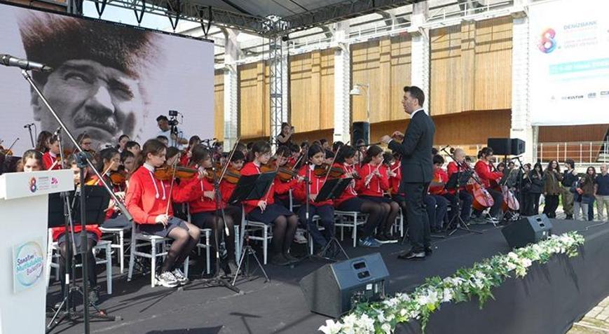Uluslararası İstanbul Çocuk ve Gençlik Sanat Bienali’nde 23 Nisan’a özel etkinlikler