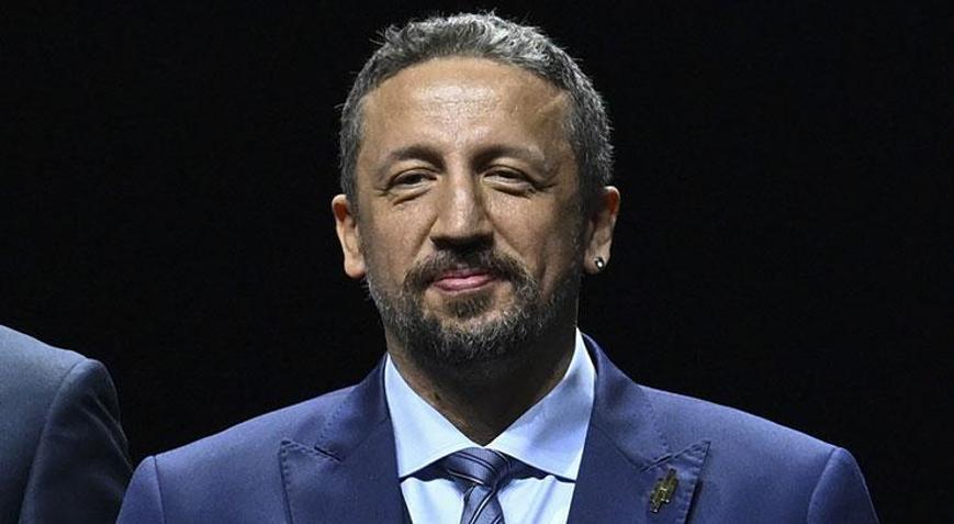 FIBA Onur Listesine seçilen Hidayet Türkoğlu düzenlenen törende onurlandırıldı