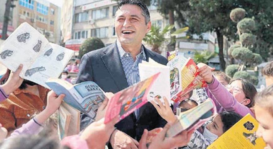 Aliağa’da çocuklara 23 Nisan armağanı