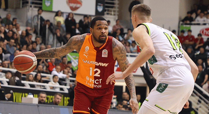 Basketbol Süper Liginde erteleme maçının galibi Galatasaray