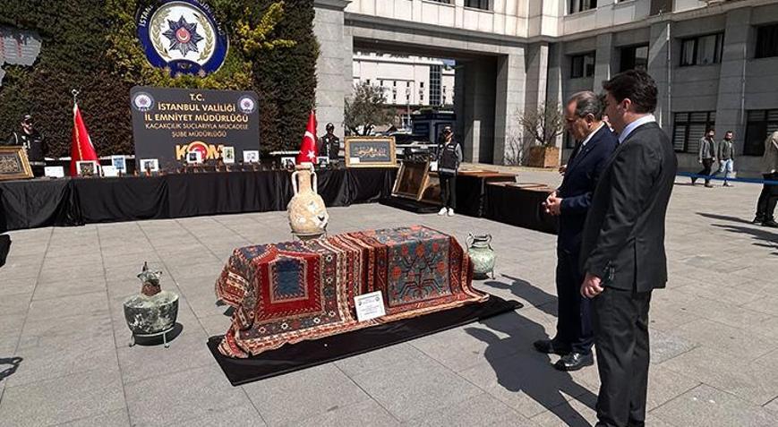 İstanbul’da tarihi operasyon Sultan Abdülmecid’in hocasına ait eser de bulundu: 374 parça tek tek ele geçirildi