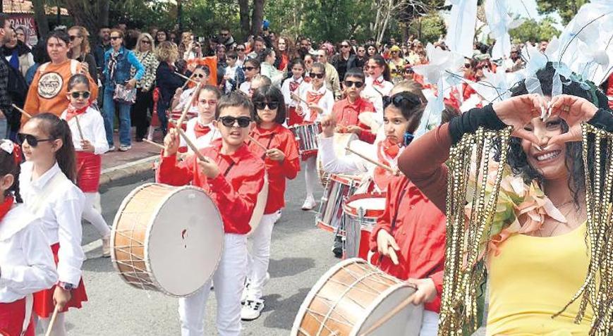 Alaçatı rengarenk
