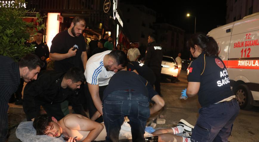 Antalyada derbi zaferi kutlamasında Galatasaray taraftarı bıçaklı saldırıda yaralandı