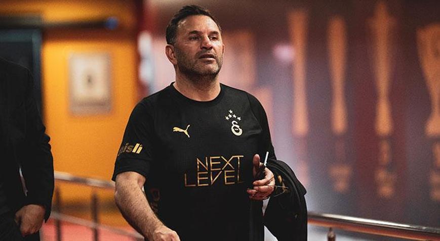 Galatasarayda Okan Buruk taraftara teşekkür etti Bu heyecan önemliydi