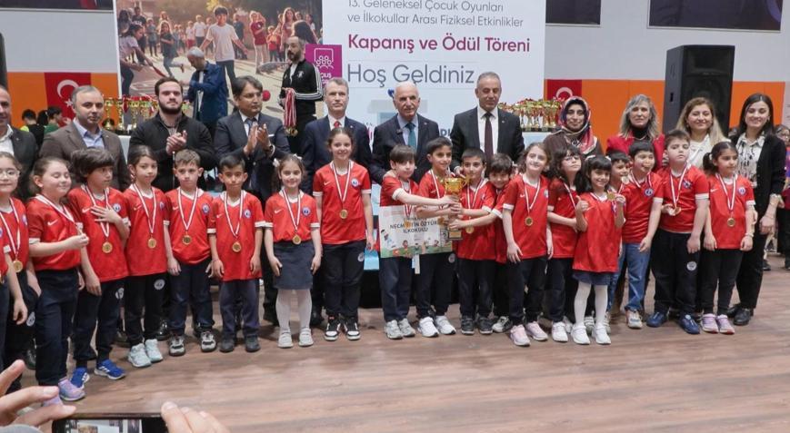 Geleneksel Ümraniye Spor Oyunlarının kapanış töreni yapıldı