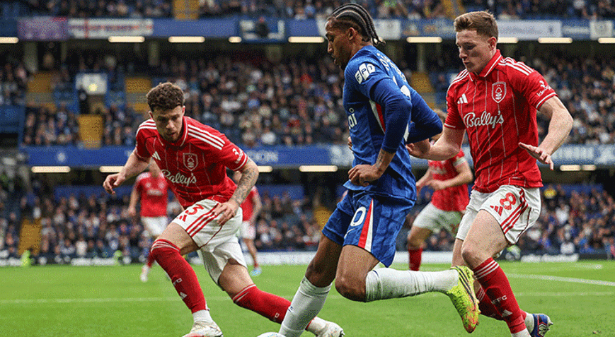 Nottingham Forest, Chelseayi mağlup etti; Chelsea peş peşe 6. mağlubiyetini aldı
