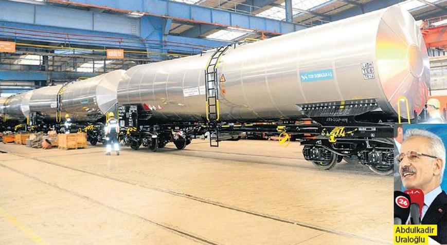 Güneş enerjisiyle tank taşıma vagonu