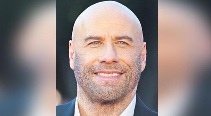 Travolta uçuş tutkusunu çekti